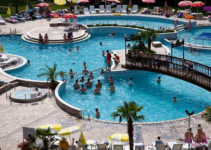 Hrizantema Hotel Сонячний Берег